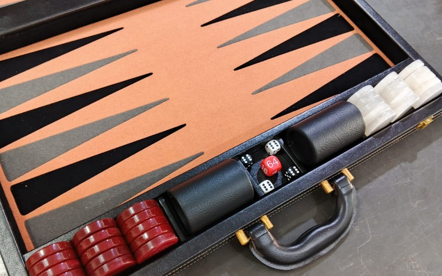 Jogo de Gamão PRO - 44.5mm checkers - Cód.PRO-105BR/VM - Salmão x Preto/Cinza